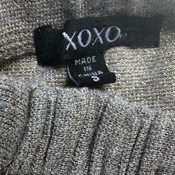 XOXO Ruched Top - Picture 6 of 11